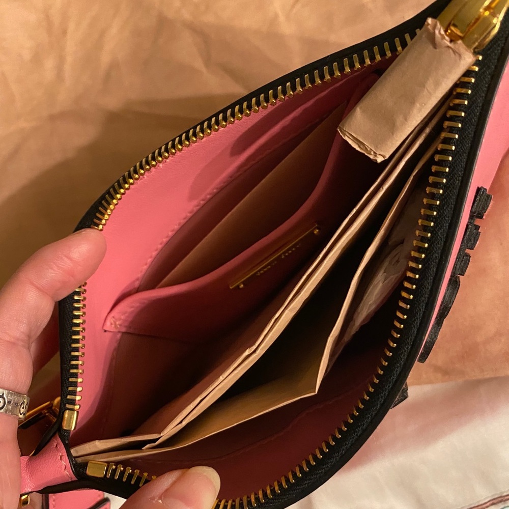 MiuMiu leather clutch - Picture 6 of 6